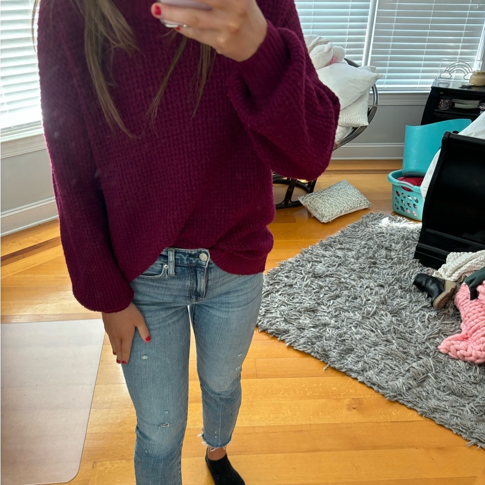 American Eagle Sweater! Dark Purple color!!